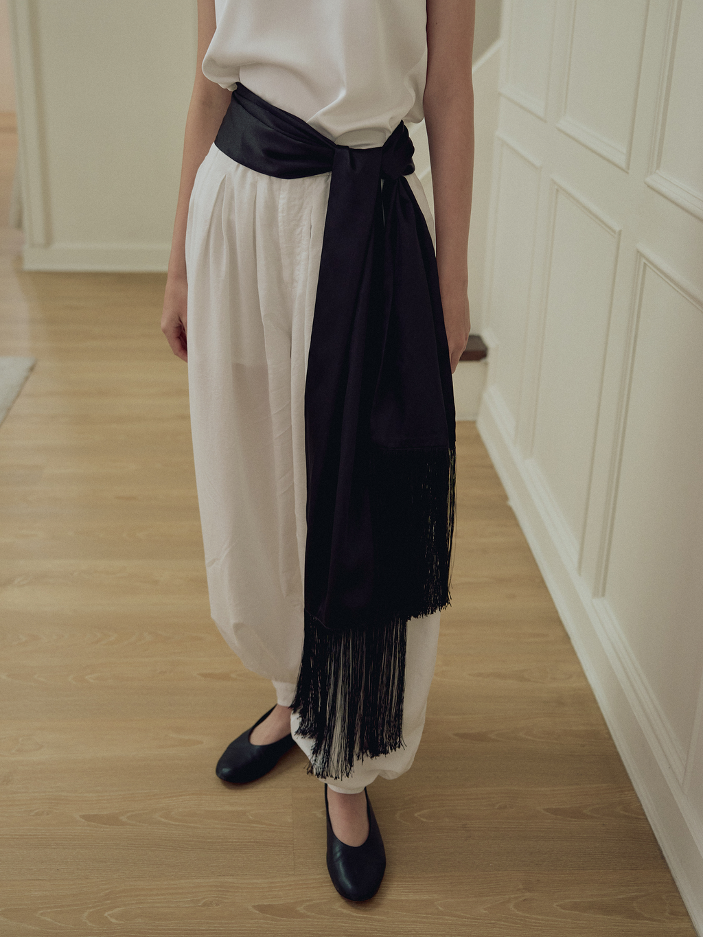 fringe scarf - tuxedo black