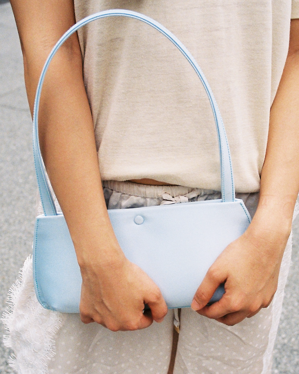 mia - blue